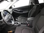 Hyundai i30 1.0 T-GDI Comfort / Dealeronderhouden / Historie compleet aanwezig / Navigatie + Android Auto/Apple Carplay / Climate Control / Cruise Control / Achteruitrijcamera / Parkeersensoren achter /