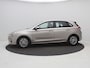 Hyundai i30 1.0 T-GDI Comfort / Dealeronderhouden / Historie compleet aanwezig / Navigatie + Android Auto/Apple Carplay / Climate Control / Cruise Control / Achteruitrijcamera / Parkeersensoren achter /