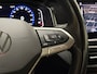 Volkswagen Polo 1.0 TSI Sportline Automaat (VIRTUAL COCKPIT, APPLE CARPLAY, GROOT NAVI, STOELVERWARMING, SPORTSTOELEN, KEYLESS, PARKEERSENSOREN, LM VELGEN, NIEUWSTAAT)