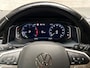 Volkswagen Polo 1.0 TSI Sportline Automaat (VIRTUAL COCKPIT, APPLE CARPLAY, GROOT NAVI, STOELVERWARMING, SPORTSTOELEN, KEYLESS, PARKEERSENSOREN, LM VELGEN, NIEUWSTAAT)