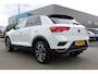 Volkswagen T-Roc 1.5 TSI 150Pk Automaat United | Trekhaak | Stoelverwarming
