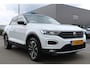 Volkswagen T-Roc 1.5 TSI 150Pk Automaat United | Trekhaak | Stoelverwarming
