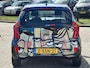 Kia Picanto 1.0 VVTI beschilderd door Selwyn Senatori
