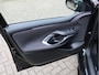 Toyota Yaris 1.5 Hybrid Active Automaat /NAVI/16'LM/Camera/ACC/Climate control/Apple carplay/DAB+/CV/ISOFIX/2e eig!