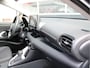 Toyota Yaris 1.5 Hybrid Active Automaat /NAVI/16'LM/Camera/ACC/Climate control/Apple carplay/DAB+/CV/ISOFIX/2e eig!