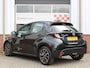 Toyota Yaris 1.5 Hybrid Active Automaat /NAVI/16'LM/Camera/ACC/Climate control/Apple carplay/DAB+/CV/ISOFIX/2e eig!