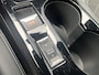 Peugeot e-2008 EV GT Pack 50 kWh Navigatie | Full LED koplampen | Parkeercamera | Keyless Entry | SoH 98% | Alcantara interieur