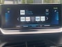 Peugeot e-2008 EV GT Pack 50 kWh Navigatie | Full LED koplampen | Parkeercamera | Keyless Entry | SoH 98% | Alcantara interieur