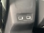Peugeot e-2008 EV GT Pack 50 kWh Navigatie | Full LED koplampen | Parkeercamera | Keyless Entry | SoH 98% | Alcantara interieur
