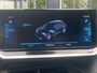 Peugeot e-2008 EV GT Pack 50 kWh Navigatie | Full LED koplampen | Parkeercamera | Keyless Entry | SoH 98% | Alcantara interieur