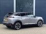 Peugeot e-2008 EV GT Pack 50 kWh Navigatie | Full LED koplampen | Parkeercamera | Keyless Entry | SoH 98% | Alcantara interieur