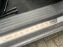Peugeot e-2008 EV GT Pack 50 kWh Navigatie | Full LED koplampen | Parkeercamera | Keyless Entry | SoH 98% | Alcantara interieur