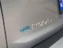 Peugeot e-2008 EV GT Pack 50 kWh Navigatie | Full LED koplampen | Parkeercamera | Keyless Entry | SoH 98% | Alcantara interieur