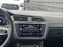 Volkswagen Tiguan 1.5 150PK TSI R-Line | Nwe Type | Afn.Trekhaak | Adapt. cruise | Bliss | Keyless | Verwarmde voorstoelen | Clima | 20 INCH | Park Assist | iQ Lights