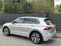 Volkswagen Tiguan 1.5 150PK TSI R-Line | Nwe Type | Afn.Trekhaak | Adapt. cruise | Bliss | Keyless | Verwarmde voorstoelen | Clima | 20 INCH | Park Assist | iQ Lights