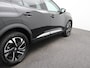 Peugeot 2008 1.2 PureTech Allure Pack Navi | Climate | Cruise Control | Stoelverwarming | Camera | Apple Carplay/Android Auto | Keyless | LED