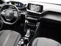 Peugeot 2008 1.2 PureTech Allure Pack Navi | Climate | Cruise Control | Stoelverwarming | Camera | Apple Carplay/Android Auto | Keyless | LED