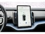 Volvo EX30 Single Motor Extended Range Plus 69 kWh | Stoel en Stuurverwarming | Adaptieve Cruise Control | BLIS | DAB+ | Keyless Entry | Parkeercamera |