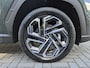 Hyundai Tucson 1.6 T-GDI PHEV Comfort Smart 4WD / Facelift Model / Fabrieksgarantie tot 09-2029 / Apple Carplay Android Auto / Stuur- & Stoelverwarming / Head Up Display / Trekgewicht 1210 kg / Elektrische achterklep / Achteruitrijcamera / Keyless Entry/Start / Adaptief cruise control /