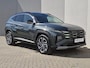Hyundai Tucson 1.6 T-GDI PHEV Comfort Smart 4WD / Facelift Model / Fabrieksgarantie tot 09-2029 / Apple Carplay Android Auto / Stuur- & Stoelverwarming / Head Up Display / Trekgewicht 1210 kg / Elektrische achterklep / Achteruitrijcamera / Keyless Entry/Start / Adaptief cruise control /