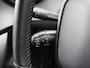 Peugeot e-2008 EV Active Pack 50 kWh 1ste Eigenaar | Camera | Navigatie | Parkeersensoren | 17" LMV | Apple Carplay & Android Auto