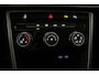 Volkswagen T-Roc Life 1.0 TSI 110pk Adaptive cruise control, App connect, LED koplampen, Parkeersensoren, Airco, DAB, Rado, Bluetooth