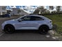 Porsche Macan 4 100 kWh | PASM LUCHTVERING | PANORAMADAK | 22 INCH RS SPYDER | IJSGRIJS METALLIC | WARMTEPOMP | ACHTERUITRIJCAMERA | STOELVERWARMING | NL GELEVERD | BTW AUTO |