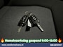 Volkswagen Crafter 2.0 TDI 141pk Automaat L3H3 L2H2 Euro6 Airco | Camera | Navigatie | 3000kg Trekhaak | Imperiaal | Apple Carplay Chauffeursstoel, Cruisecontrol, Android Auto, Parkeersensoren