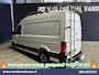Volkswagen Crafter 2.0 TDI 141pk Automaat L3H3 L2H2 Euro6 Airco | Camera | Navigatie | 3000kg Trekhaak | Imperiaal | Apple Carplay Chauffeursstoel, Cruisecontrol, Android Auto, Parkeersensoren