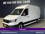 Volkswagen Crafter 2.0 TDI 141pk Automaat L3H3 L2H2 Euro6 Airco | Camera | Navigatie | 3000kg Trekhaak | Imperiaal | Apple Carplay Chauffeursstoel, Cruisecontrol, Android Auto, Parkeersensoren
