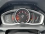 Volvo V60 2.0 190 PK T4 R-Design | TREKHAAK| SCHUIF-/KANTELDAK| LEDER| STOELVERWARMING| CAMERA + SENSOREN| KEYLESS ENTRY & START| DEALER ONDERHOUDEN|