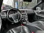 Volvo V60 2.0 190 PK T4 R-Design | TREKHAAK| SCHUIF-/KANTELDAK| LEDER| STOELVERWARMING| CAMERA + SENSOREN| KEYLESS ENTRY & START| DEALER ONDERHOUDEN|