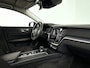 Volvo V60 B3 Momentum Business | Panoramadak | Parkeercamera | Stoel- en Stuurverwarming | Trekhaak