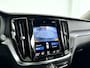 Volvo V60 B3 Momentum Business | Panoramadak | Parkeercamera | Stoel- en Stuurverwarming | Trekhaak