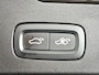 Volvo V60 B3 Momentum Business | Panoramadak | Parkeercamera | Stoel- en Stuurverwarming | Trekhaak