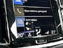 Volvo V60 B3 Momentum Business | Panoramadak | Parkeercamera | Stoel- en Stuurverwarming | Trekhaak