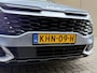Kia Sportage 1.6 T-GDi Plug-in Hybrid AWD | DynamicLinePlus | 265pk | Adaptieve cruise | Navigatie | Camera | Apple CarPlay / Android Auto | Full-LED | DAB | Keyless start&go | Stoelverwarming voor&achter | Stuurverwarming | Elektrisch verstelbare stoelen | Elektrische achterklep | 19 inch velgen | Dealeronderhouden | Fabrieksgarantie