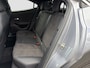 Opel Mokka-e Ultimate 50-kWh 11kw bl. Stoel + Stuurverwarming | Camera | Adaptive CC | Matrix LED | Full map navigatie | Carplay/android auto | Parkeersensoren |