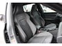 Volkswagen Golf 1.5 eTSI 3x R-Line | Panoramadak | IQ Light | Camera| Dode hoek | Lane assist | Front assist |