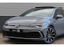 Volkswagen Golf 1.5 eTSI 3x R-Line | Panoramadak | IQ Light | Camera| Dode hoek | Lane assist | Front assist |
