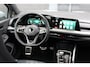 Volkswagen Golf 1.5 eTSI 3x R-Line | Panoramadak | IQ Light | Camera| Dode hoek | Lane assist | Front assist |