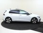Volkswagen Golf 1.5 eHybrid GTE | SoH 95% | Panoramadak | Trekhaak | Leder pakket ‘Vienna’ | Head-up display | Black style | Stoelventilatie voor | Parkeerassistent |