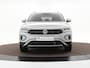 Volkswagen T-Roc 1.5 TSI 150pk DSG Life 75 Edition · Camera · Apple/Android Car Play · Trekhaak · Navigatie · P-Sensoren · Park Assist · 17'' Inch ·