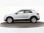 Volkswagen T-Roc 1.5 TSI 150pk DSG Life 75 Edition · Camera · Apple/Android Car Play · Trekhaak · Navigatie · P-Sensoren · Park Assist · 17'' Inch ·