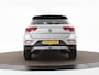 Volkswagen T-Roc 1.5 TSI 150pk DSG Life 75 Edition · Camera · Apple/Android Car Play · Trekhaak · Navigatie · P-Sensoren · Park Assist · 17'' Inch ·