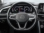 Volkswagen T-Roc 1.5 TSI 150pk DSG Life 75 Edition · Camera · Apple/Android Car Play · Trekhaak · Navigatie · P-Sensoren · Park Assist · 17'' Inch ·
