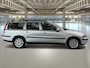 Volvo V70 2.3 T-5 Geartr. C.L Keurig onderhouden, trekhaak, automaat, verwarmde stoelen...