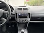 Volkswagen Polo 1.4-16V Optive 5-Deurs 81 PK. Zeer fijn rijdende inruilauto met nieuwe APK !!! Distributieriem en waterpomp vervangen bij 218.000 KM !!