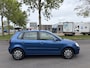 Volkswagen Polo 1.4-16V Optive 5-Deurs 81 PK. Zeer fijn rijdende inruilauto met nieuwe APK !!! Distributieriem en waterpomp vervangen bij 218.000 KM !!