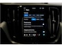 Volvo XC60 2.0 T6 AWD 293kW/399pk Aut8 Plug-in hybrid Ultra Dark PANORAMADAK + HARMAN/KARDON + EL.TREKHAAK + ADAPT.CRUISE + HEAD-UP + STOELVERWARMING V&A + STUURVERWARMING + GOOGLE DASH + 360 CAMERA + BLIS + CTA + PARKSENSOREN + 21" LM-VELGEN!!